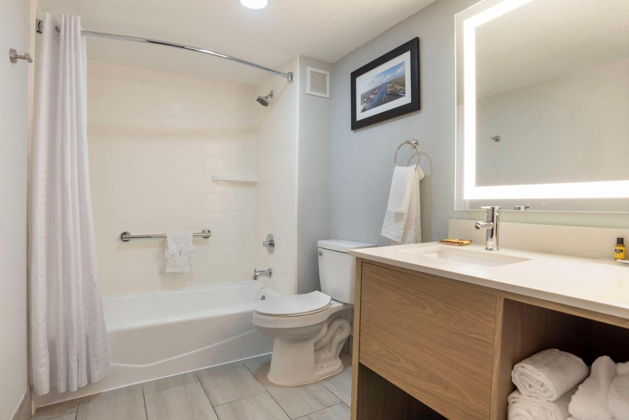 Best Western Plus Mobile Inn And Suites エクステリア 写真
